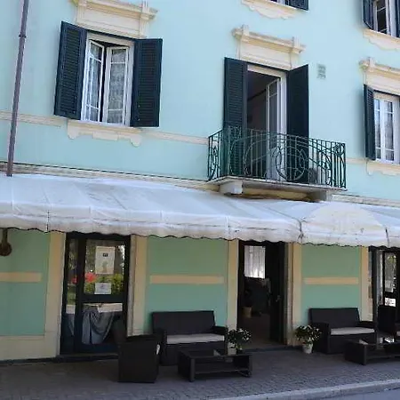 Milano Marina di Massa