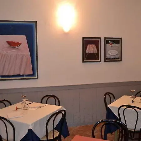 Hotel Milano 3*